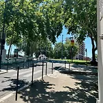 Hébergement de vacances Loft Garonne - Centre Immeuble Privatif *