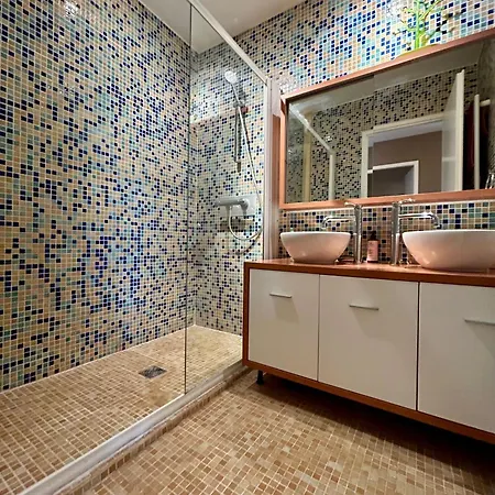 Holiday home Loft Garonne - Centre Immeuble Privatif Toulouse